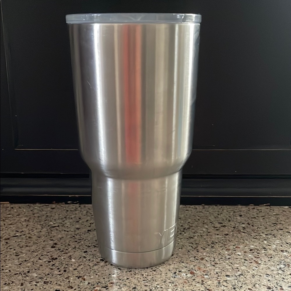 YETI Silver Travel Mug Stainless Steel Rambler Tumbler Hot Cold Temps Beverage